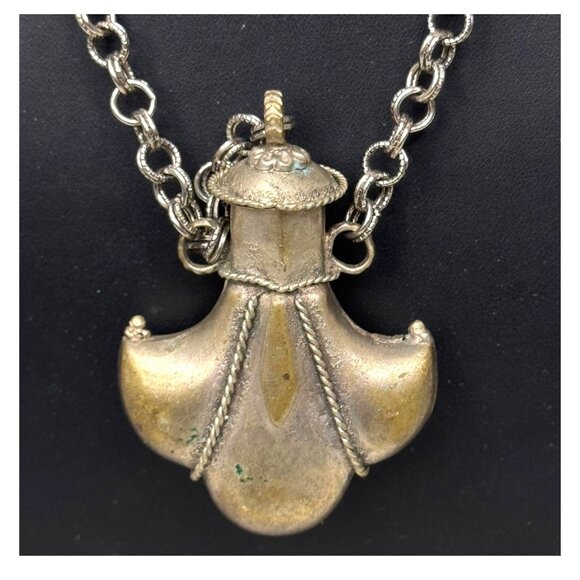 Ellen Sperry Conversation Silver Tone Genie Perfume Bottle Pendant Vtg Necklace - Picture 2 of 12
